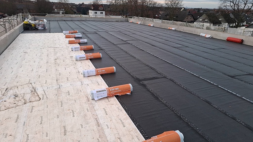 Sanierung Bauvorhaben - Lignotrend-Decke in der Sporthalle